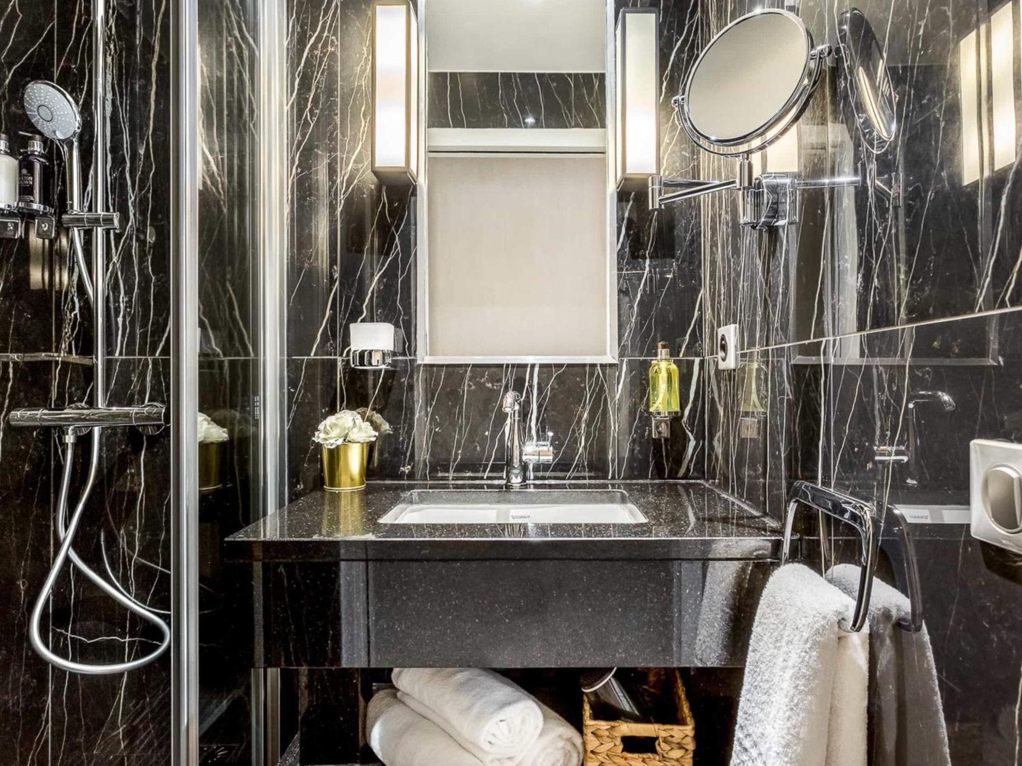 Merveil - Luxury Suite - Louvre - Rambuteau Paris Bagian luar foto