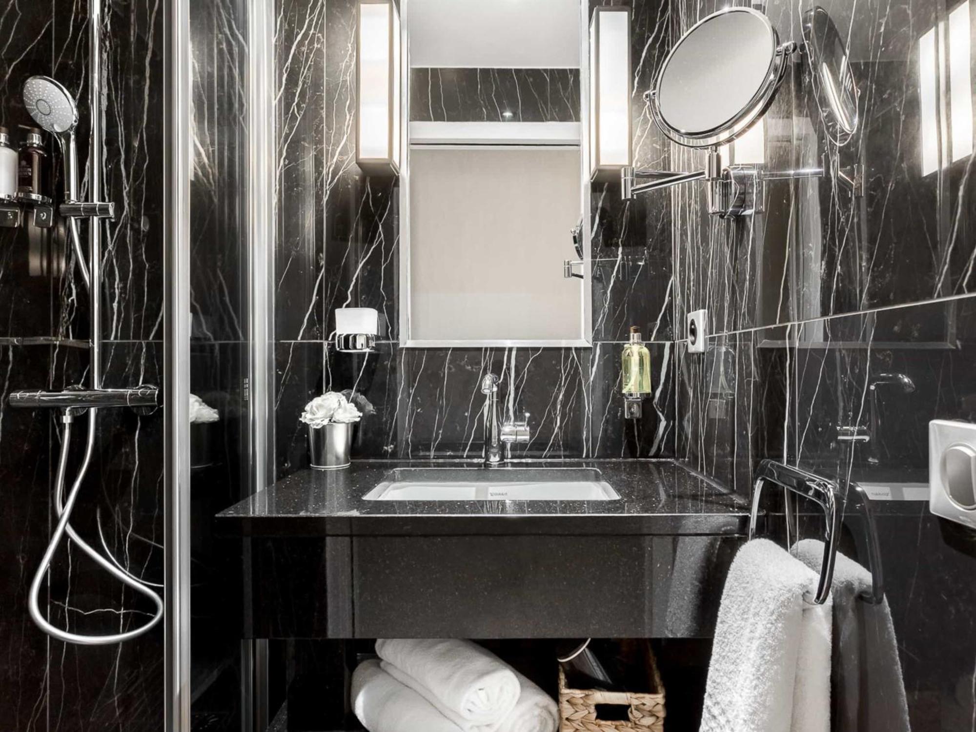 Merveil - Luxury Suite - Louvre - Rambuteau Paris Bagian luar foto